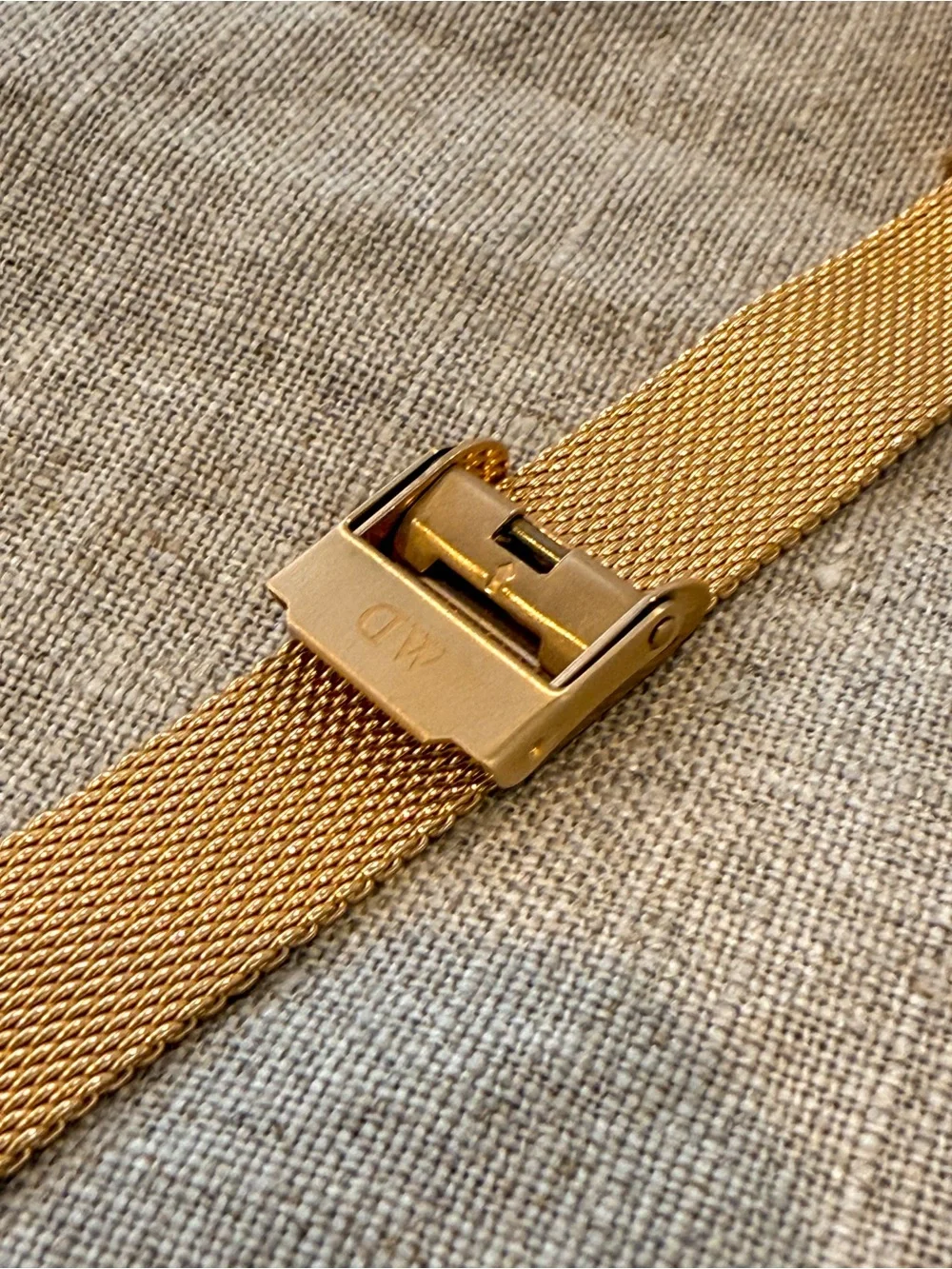 Daniel Wellington Petite Melrose Black Rose Gold